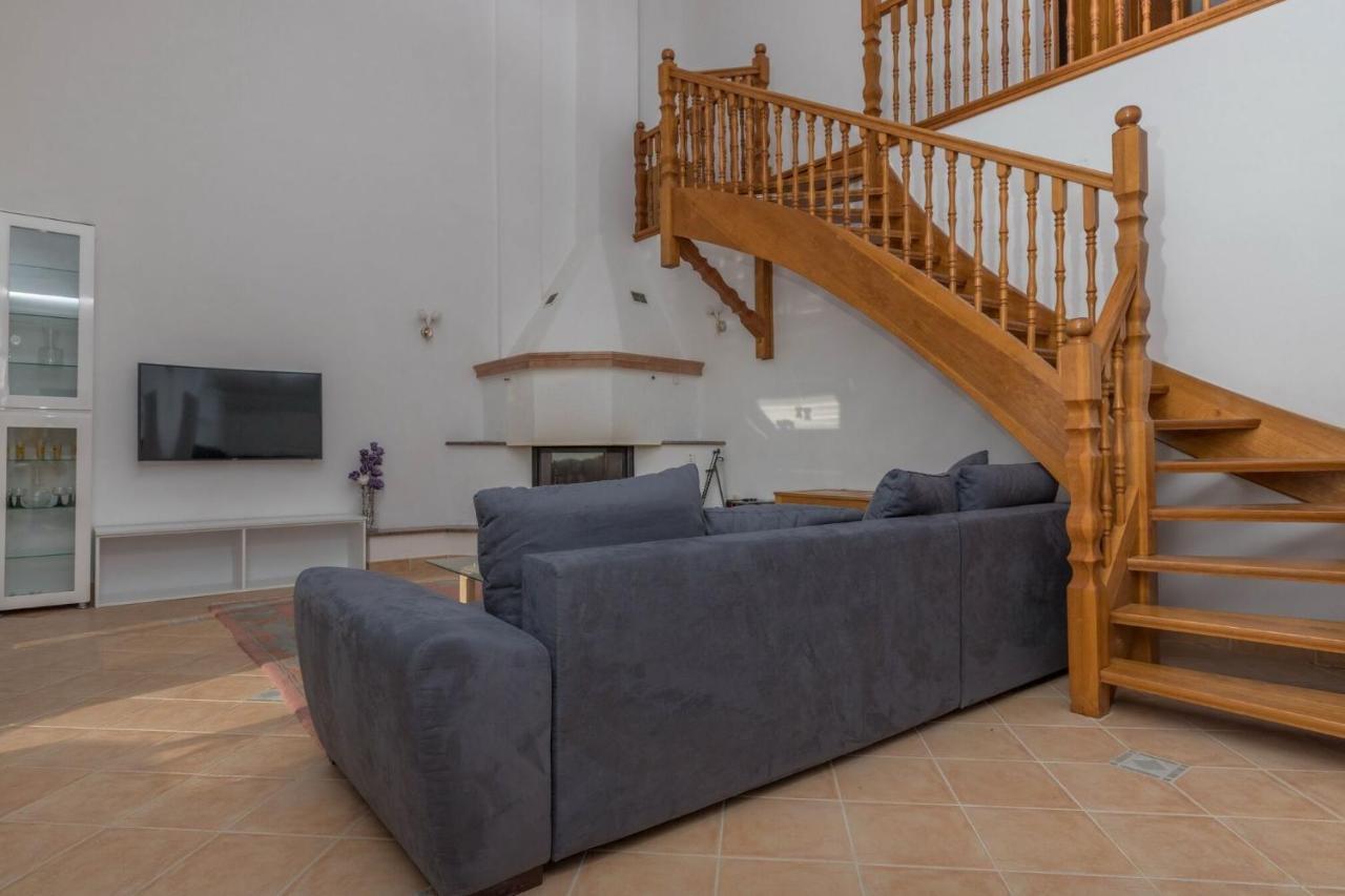 Vila Sani Crikvenica Exterior foto