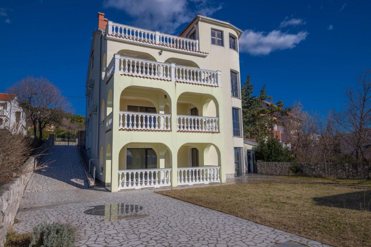 Vila Sani Crikvenica Exterior foto